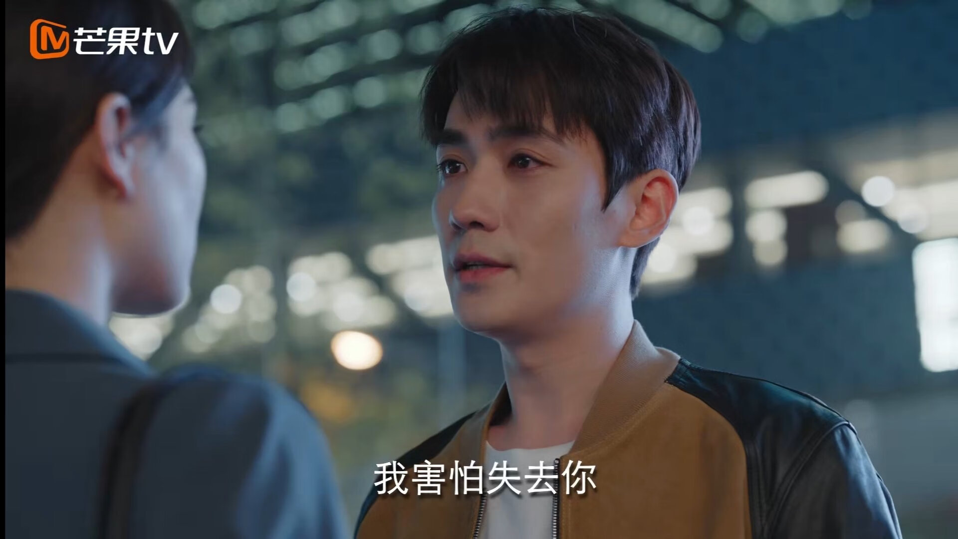 《电竞选手的日常：训练、休闲与生活点滴》，电竞选手peanut