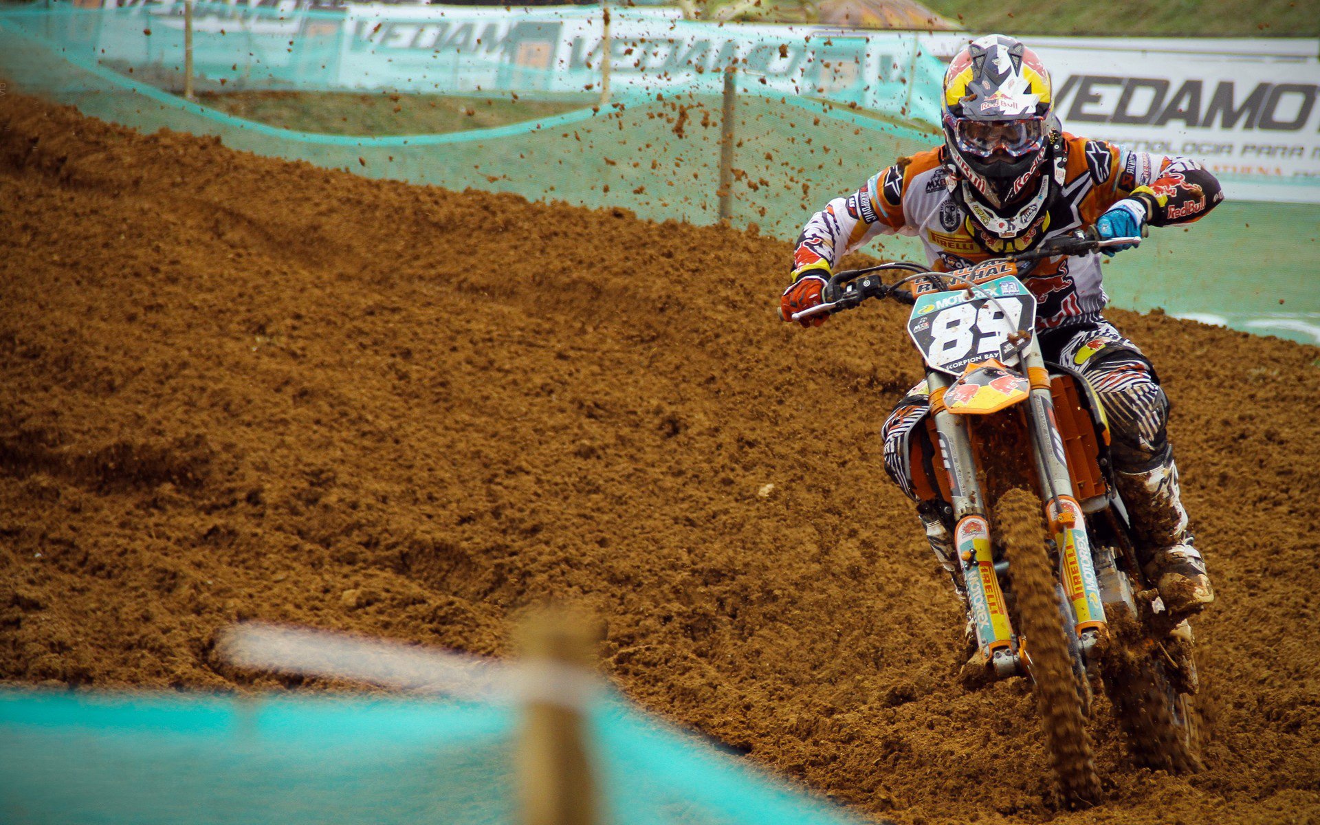 “英超争冠迷局：胜负瞬间决定未来格局”，英超争4